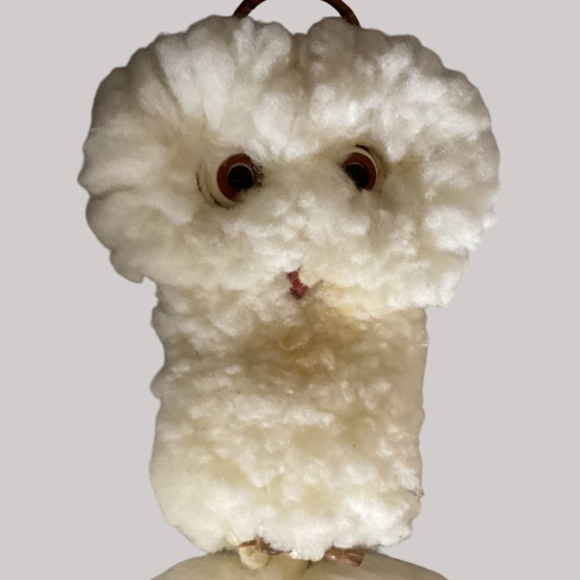 Vintage Fuzzy Macrame Owl - Picture 3 of 11